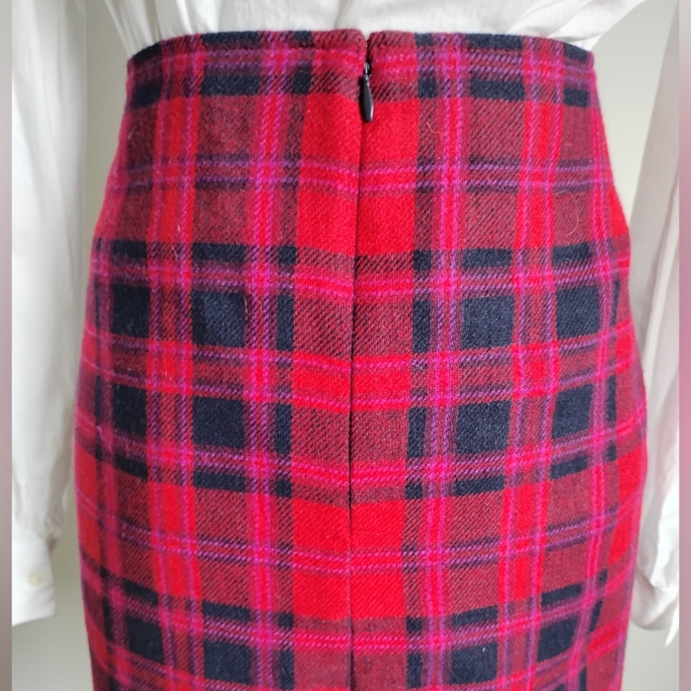 Talbots Wool Blend Plaid Pencil Skirt Red Pink Blue Plaid Holiday Colorful Sz 16 - Picture 10 of 16